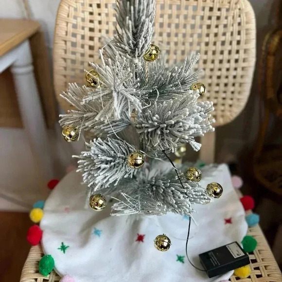 Gold Bell String Lights Battery-Operated Fairy Lights Christmas tree decor - Picture 2 of 7